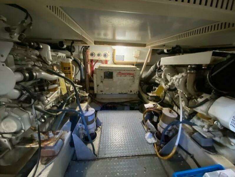 1999 Sabre 43 Fast Trawler