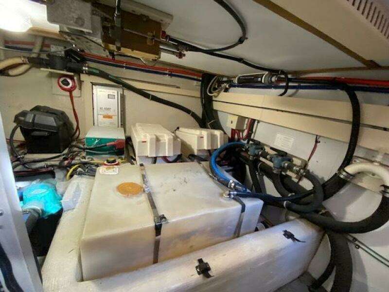 1999 Sabre 43 Fast Trawler