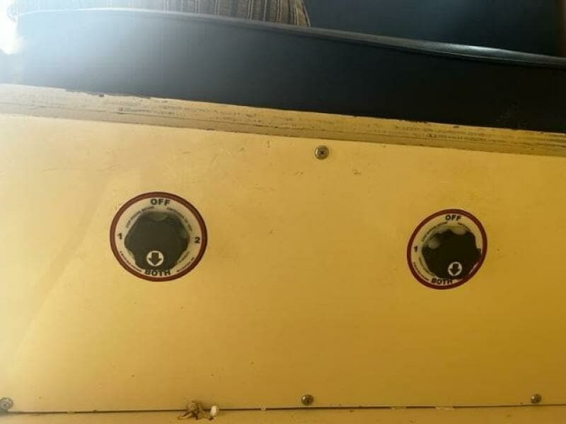 LITTLE EVA_Shore power