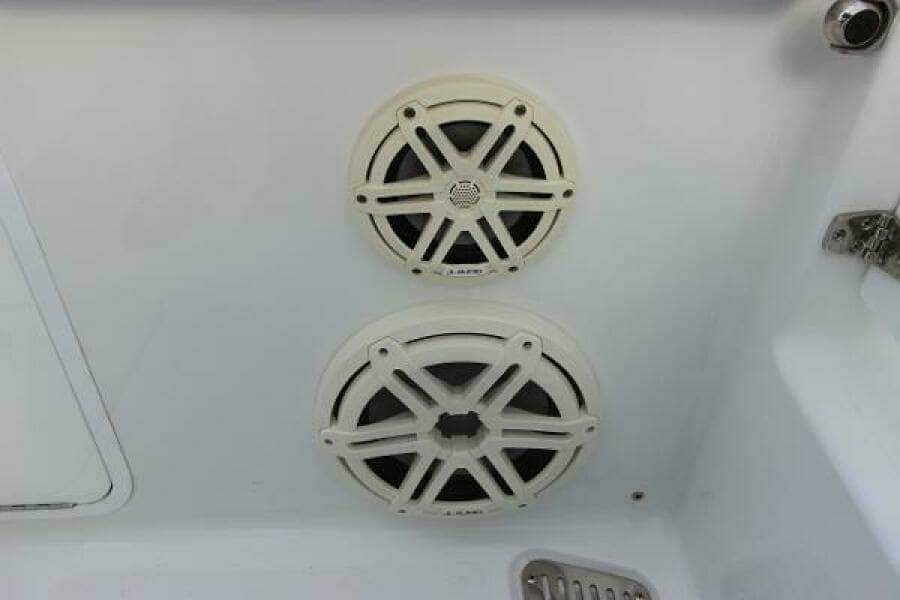 2020 Wellcraft 302 Fisherman