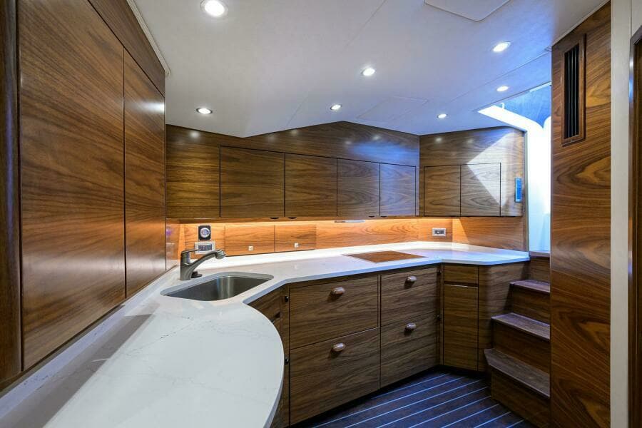 Viking 54 - TROUBLE FREE - Galley