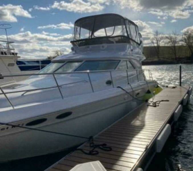 2001 Sea Ray 400 Sedan Bridge