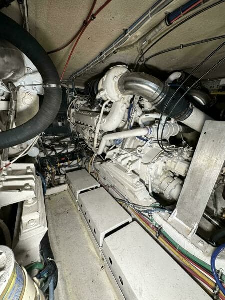 1992 Hatteras 50 Convertible