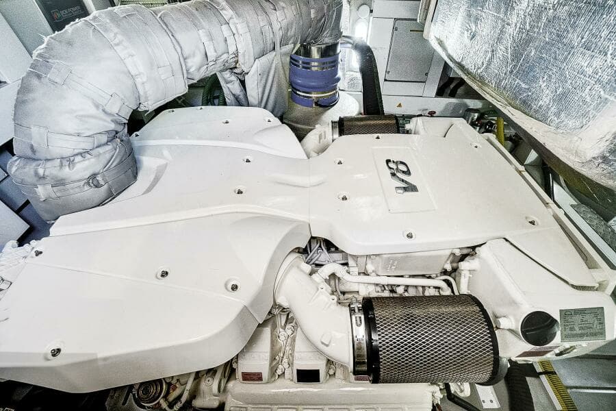 2017 Sunseeker 68 Sport Yacht