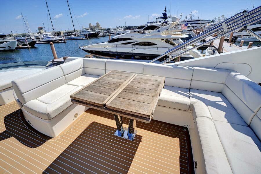 2017 Sunseeker 68 Sport Yacht