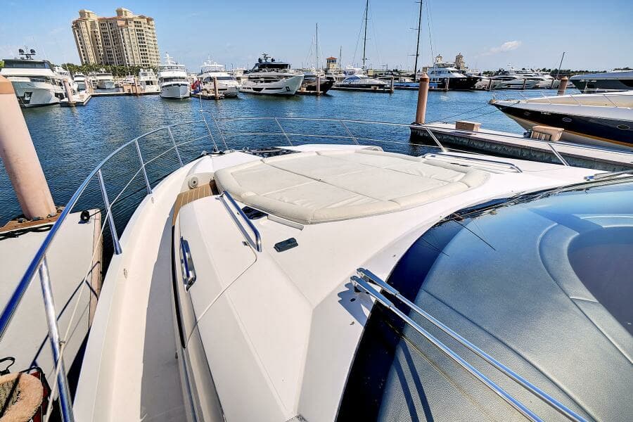 2017 Sunseeker 68 Sport Yacht