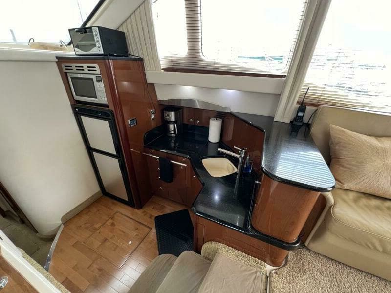 2009 Sea Ray 44 Sedan Bridge