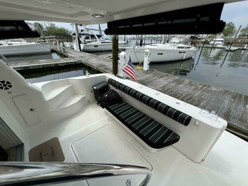 2009 Sea Ray 44 Sedan Bridge