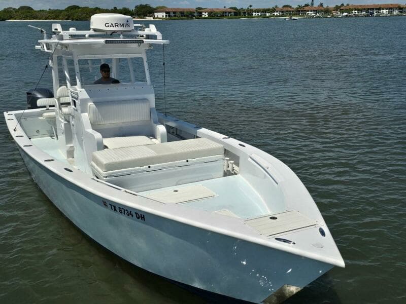 2012 Contender Custom 33 Center Console