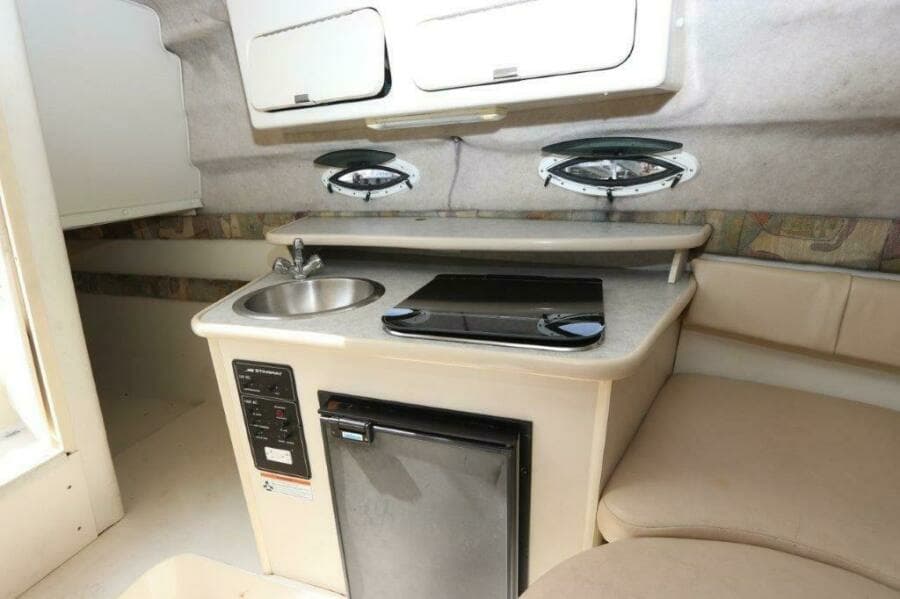 2006 Stingray 240 CS