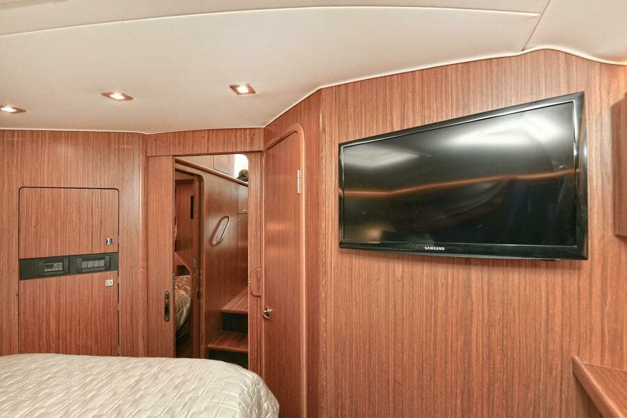 2017 Tiara Yachts 39 Convertible