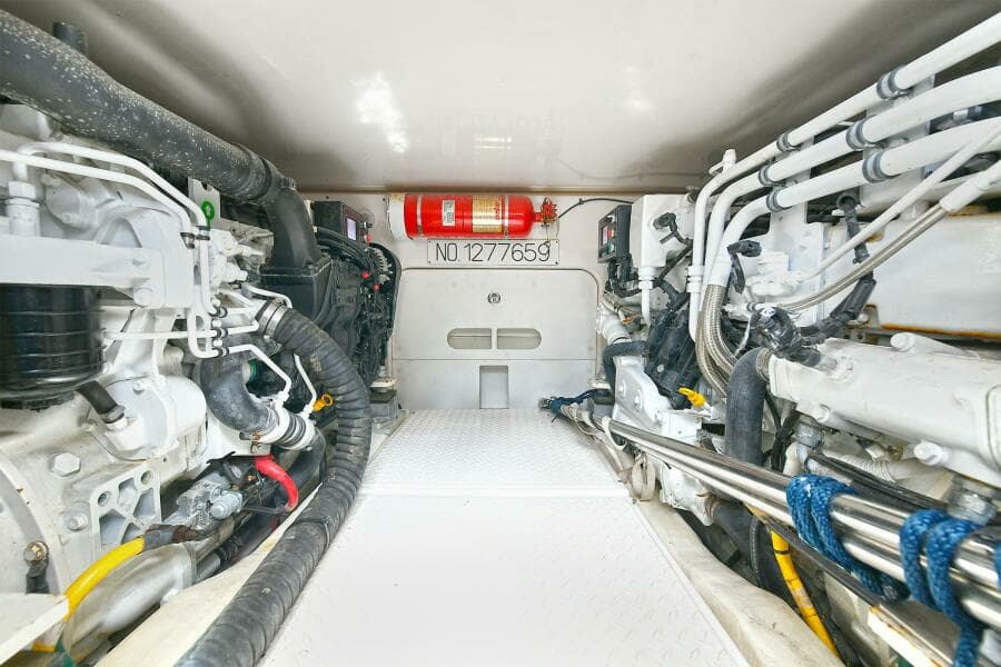 2017 Tiara Yachts 39 Convertible