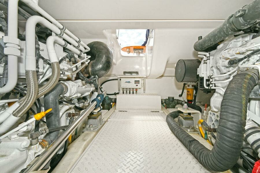 2017 Tiara Yachts 39 Convertible