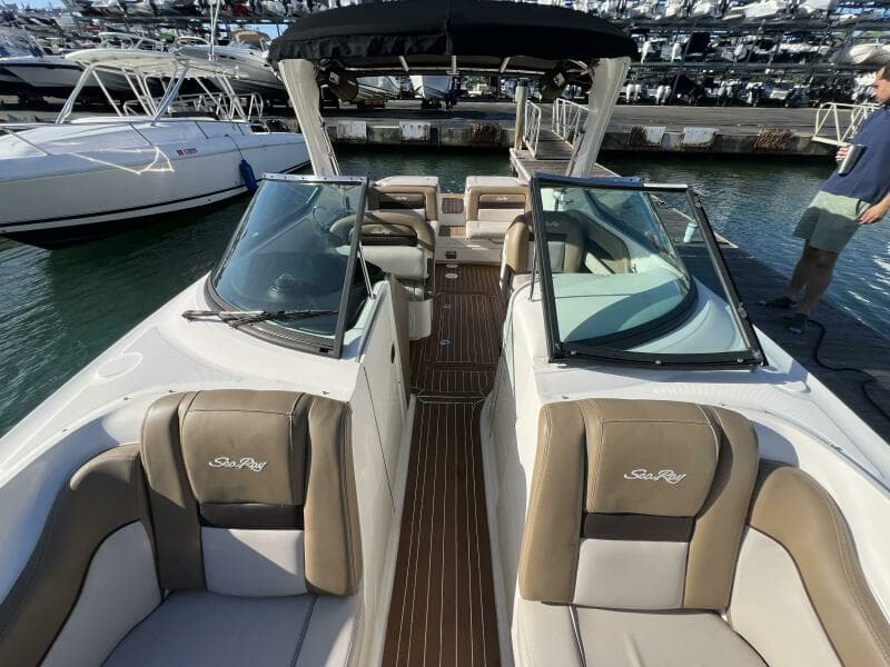 2012 Sea Ray 300 SLX