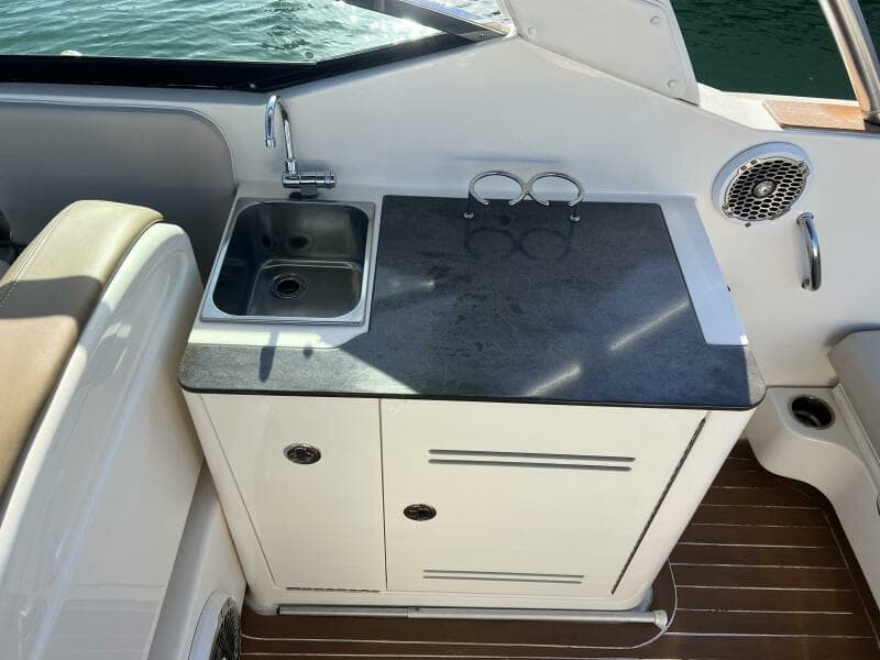 2012 Sea Ray 300 SLX