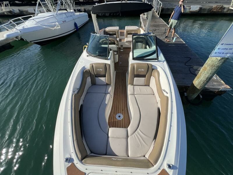 2012 Sea Ray 300 SLX