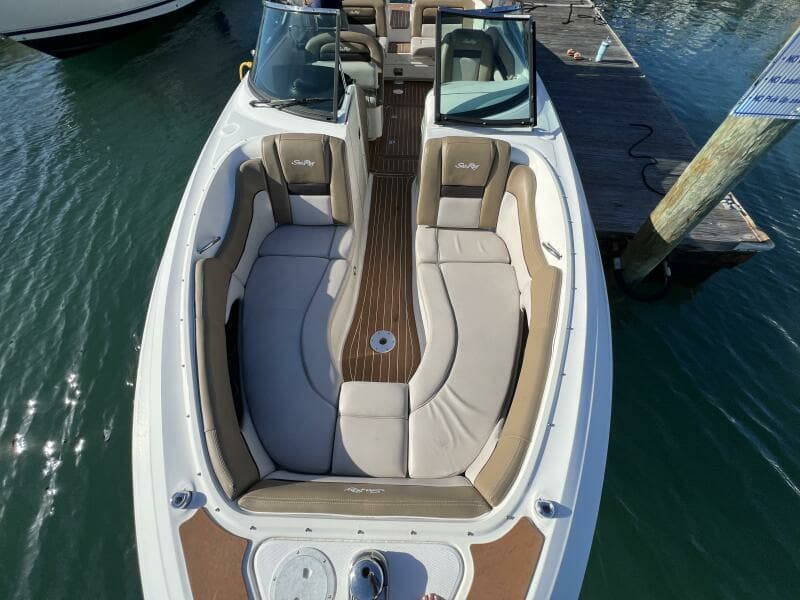 2012 Sea Ray 300 SLX