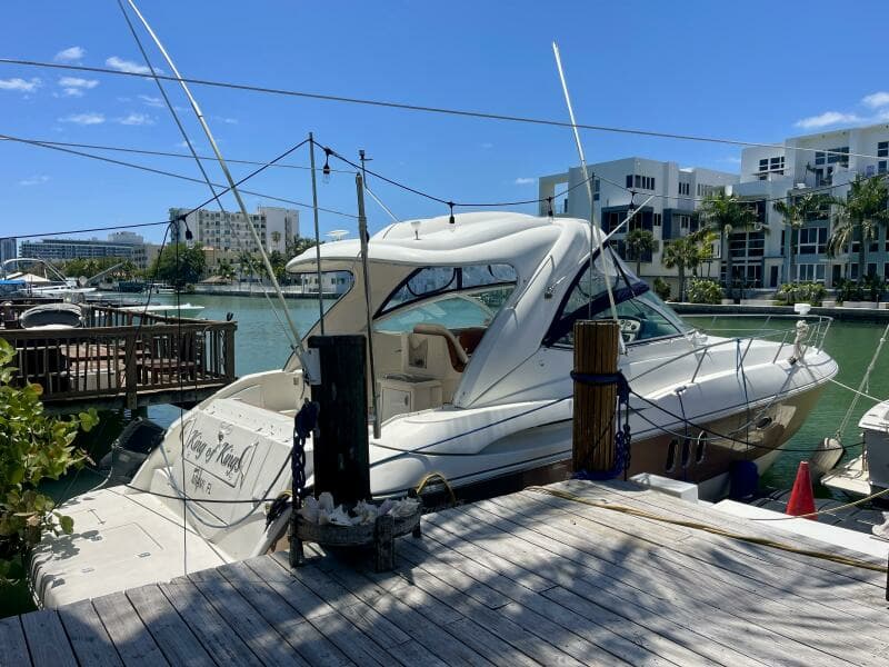 2006 Cruisers Yachts 420 Express