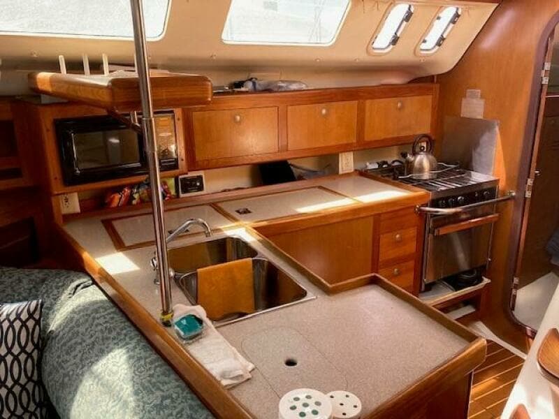 1999 Hunter 380