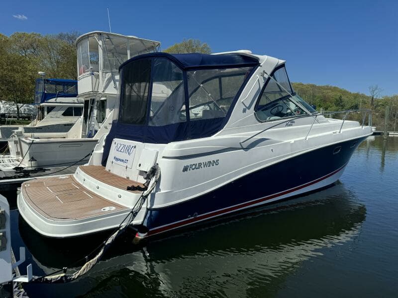 2005 Four Winns 378 Vista