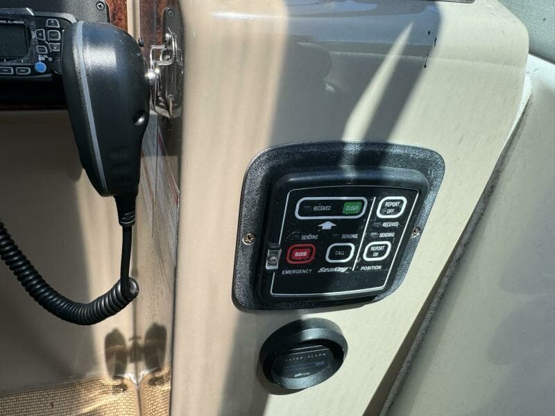 2005 Four Winns 378 Vista