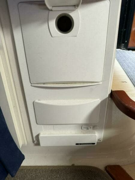 2005 Four Winns 378 Vista