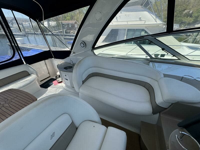 2005 Four Winns 378 Vista