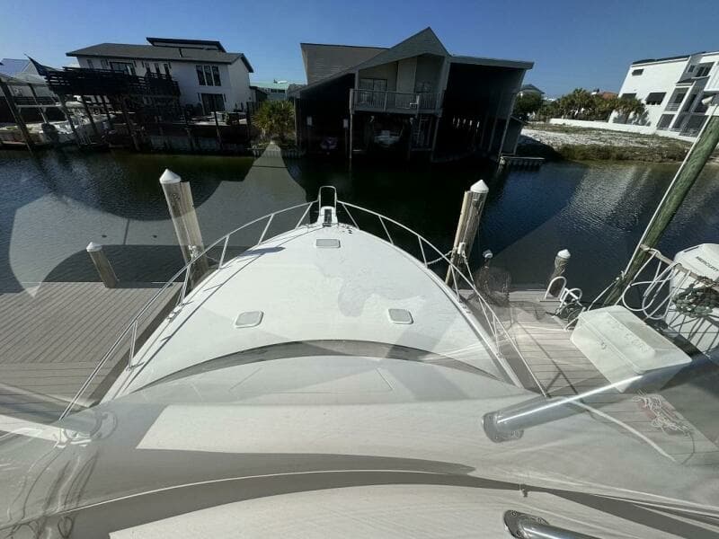 2006 45 Viking Convertible Bow