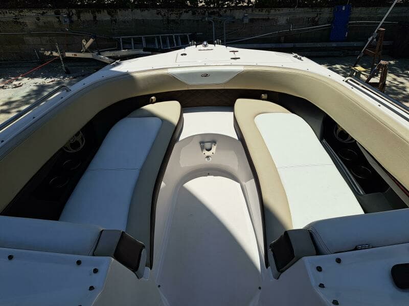 2014 Regal 2700 Bowrider