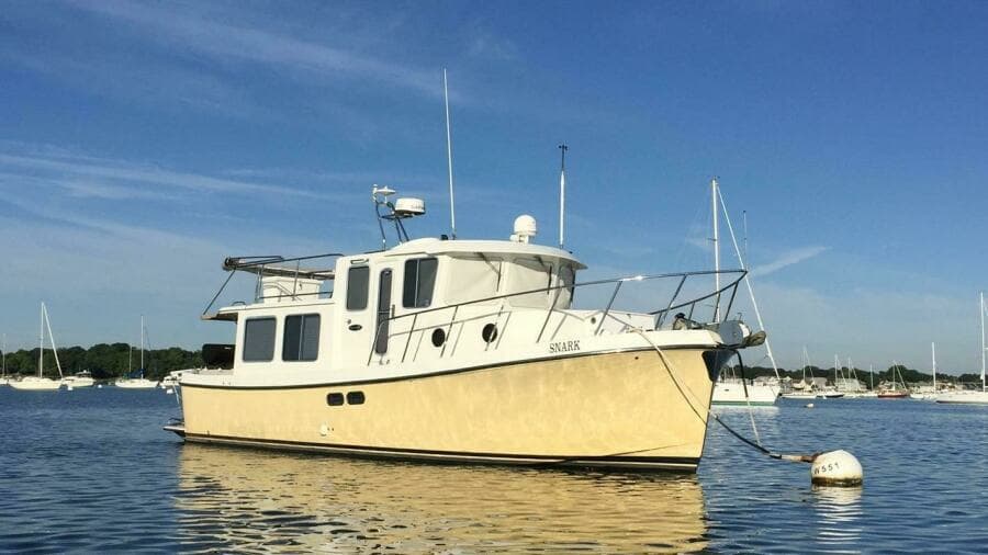 2001 American Tug 34