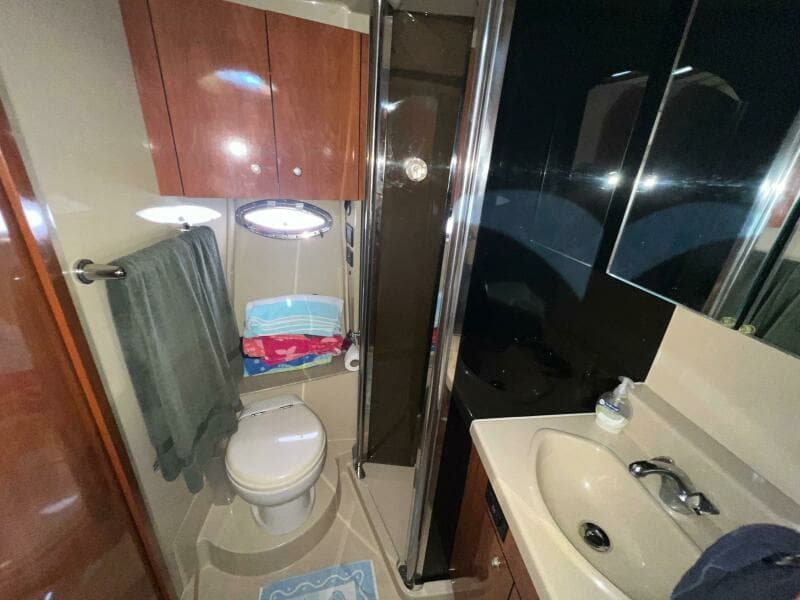 2011 Cruisers Yachts 415 MY