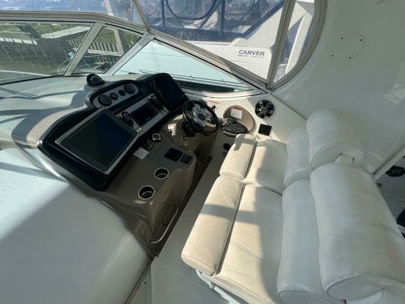 2011 Cruisers Yachts 415 MY