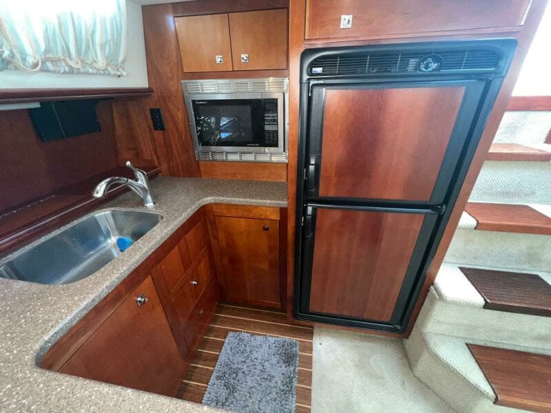 2011 Cruisers Yachts 415 MY