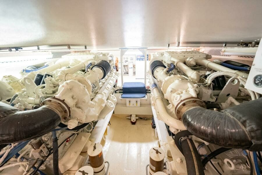 2000 Viking 60 Cockpit Sport Yacht