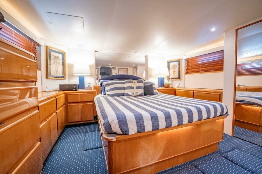 2000 Viking 60 Cockpit Sport Yacht