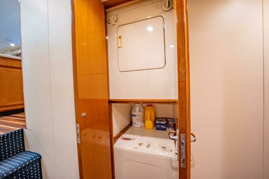 2000 Viking 60 Cockpit Sport Yacht