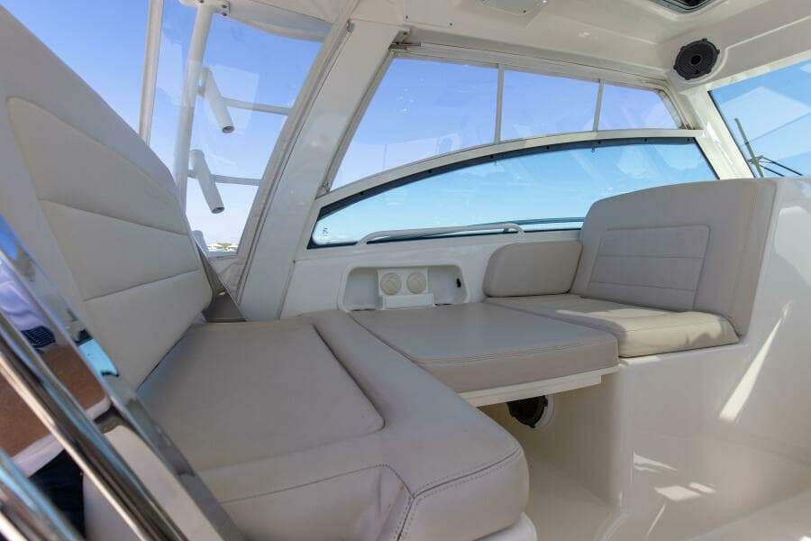 2019 Boston Whaler 345 Conquest Bridge 6