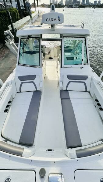 2019 World Cat 320 DC