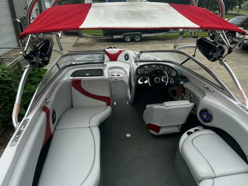 2005 Correct Craft Air Nautique 226