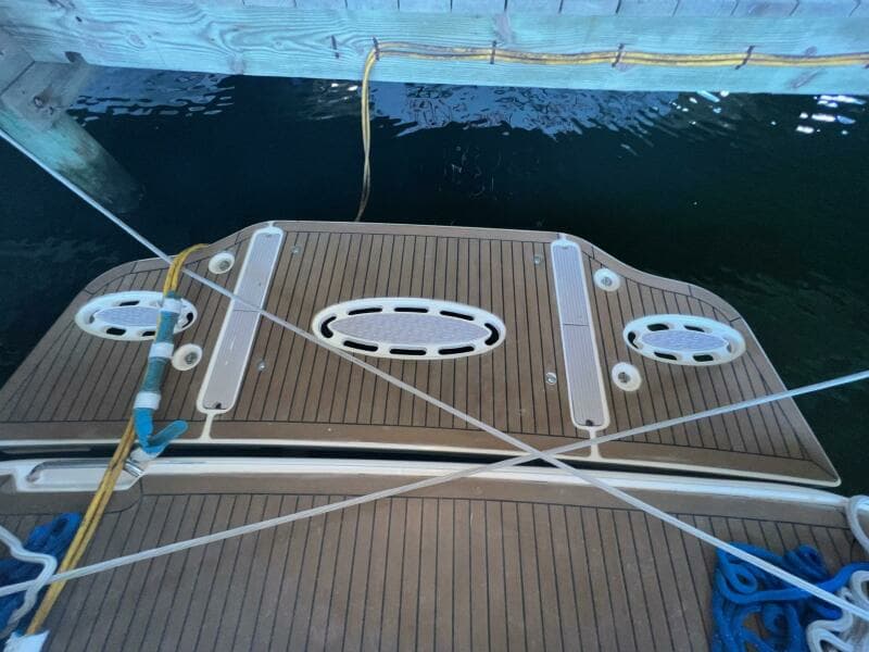 2008 Sea Ray 330 Sundancer