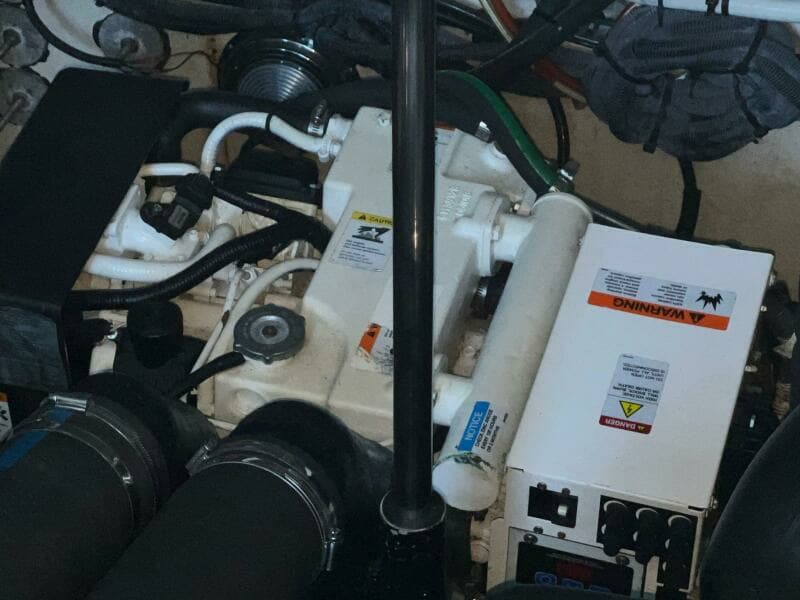 2008 Sea Ray 330 Sundancer