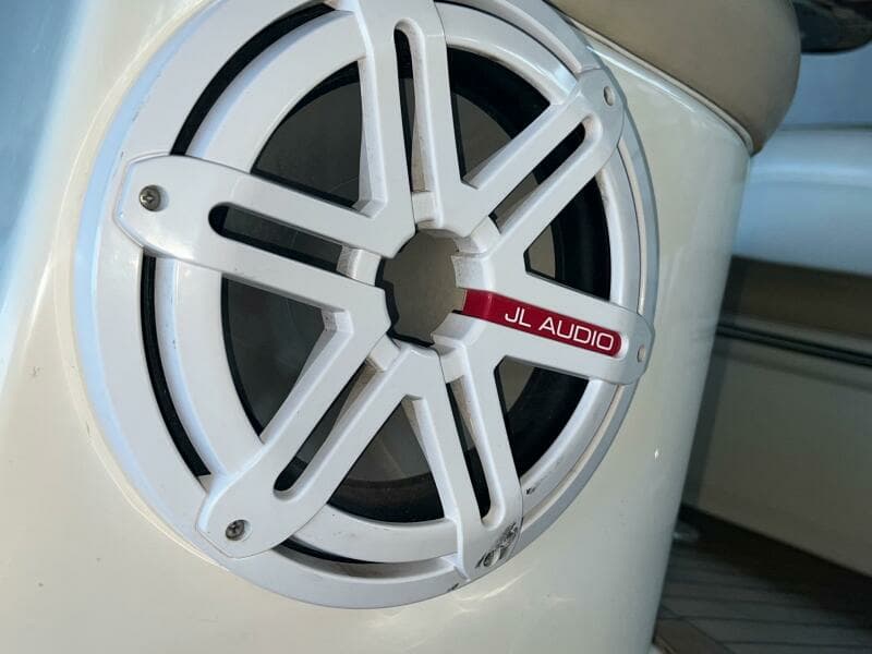 2008 Sea Ray 330 Sundancer