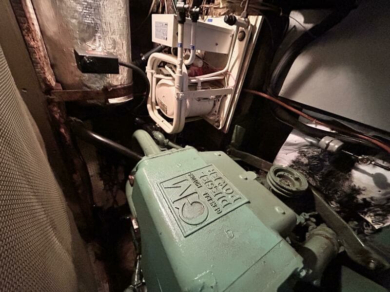 1962 Matthews 42 Double Cabin