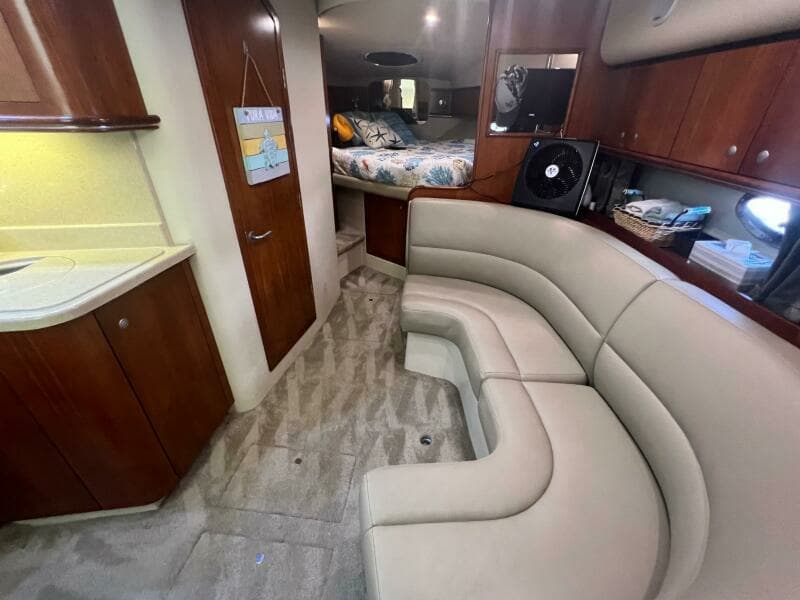 2007 Cruisers Yachts 340 Express