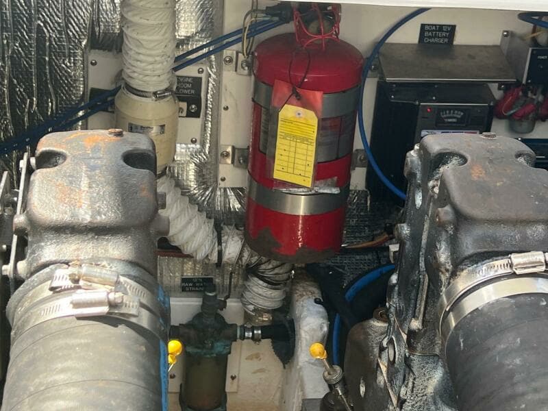 2007 Cruisers Yachts 340 Express