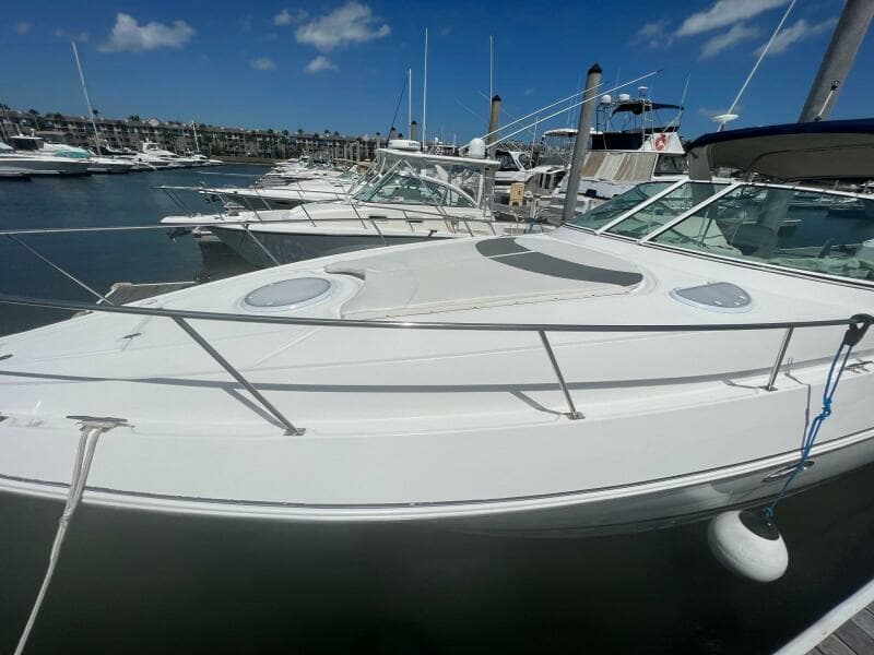 2007 Cruisers Yachts 340 Express