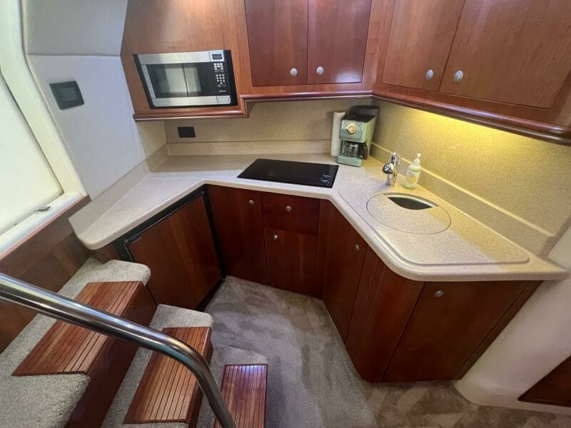 2007 Cruisers Yachts 340 Express
