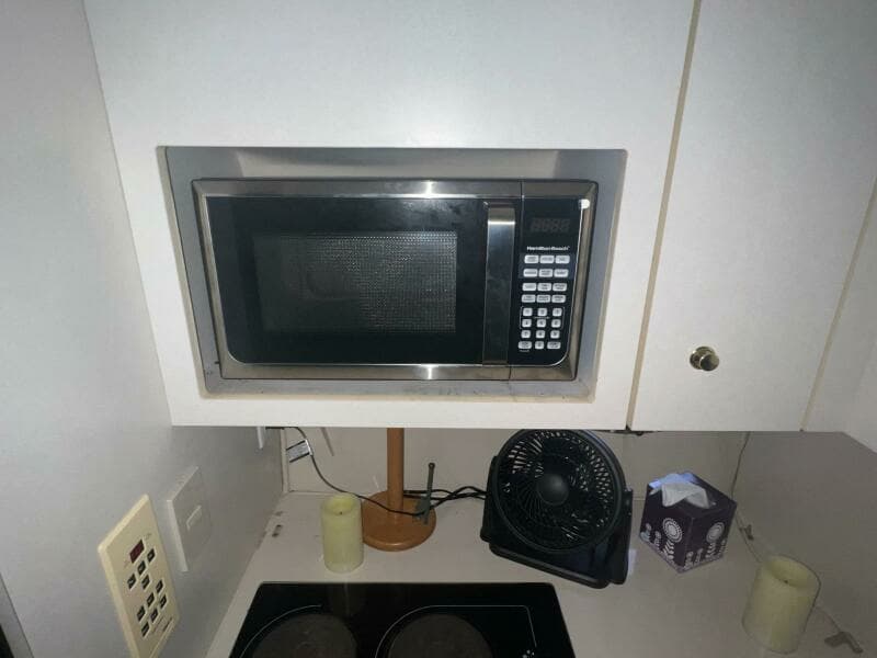 1997 Cruisers Yachts 3575