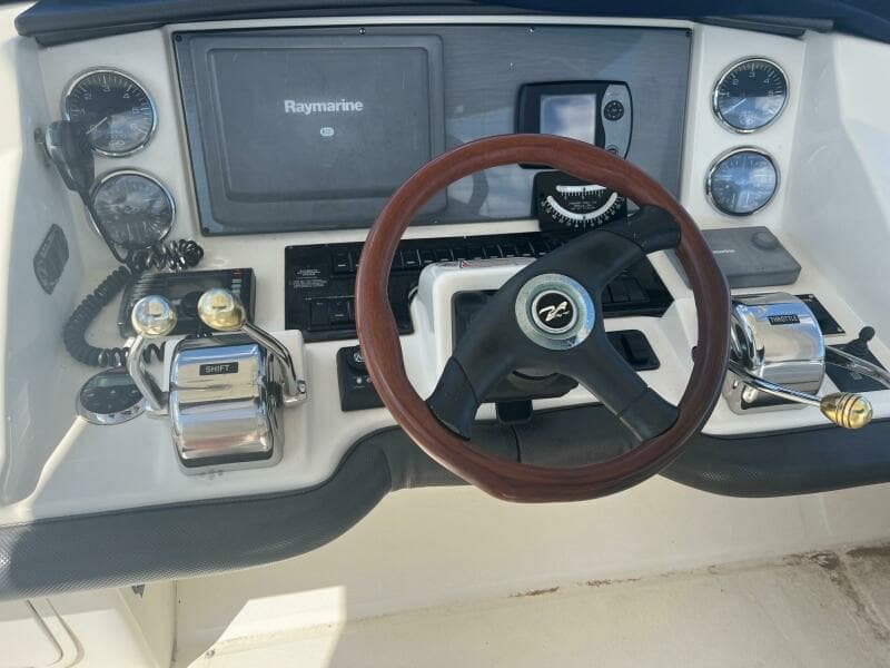 2007 Sea Ray Sedan Bridge