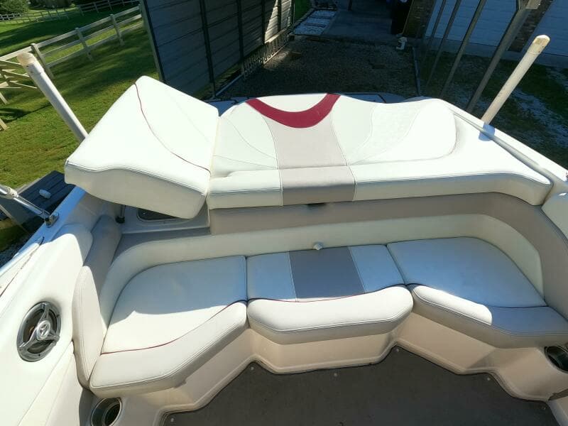 2008 Bryant 210 Bowrider